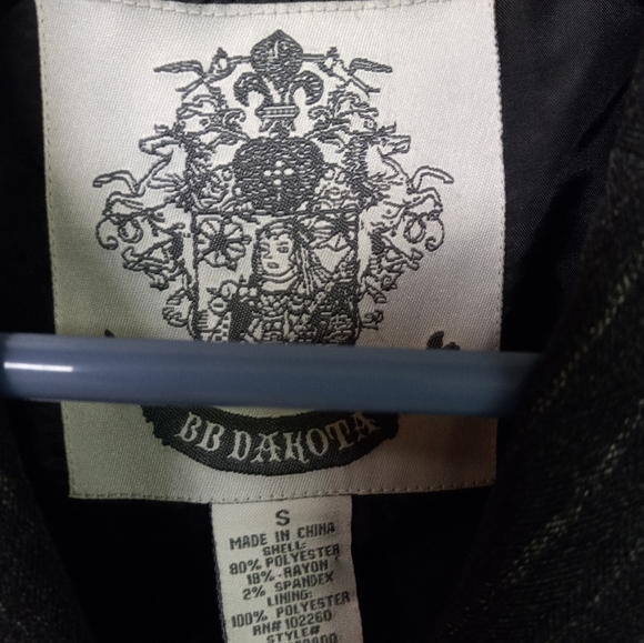 COPY - BB Dakota Blazer Suit Jacket Cropped Lined Gray Pinstripes Logo Size S/34 - Picture 2 of 10